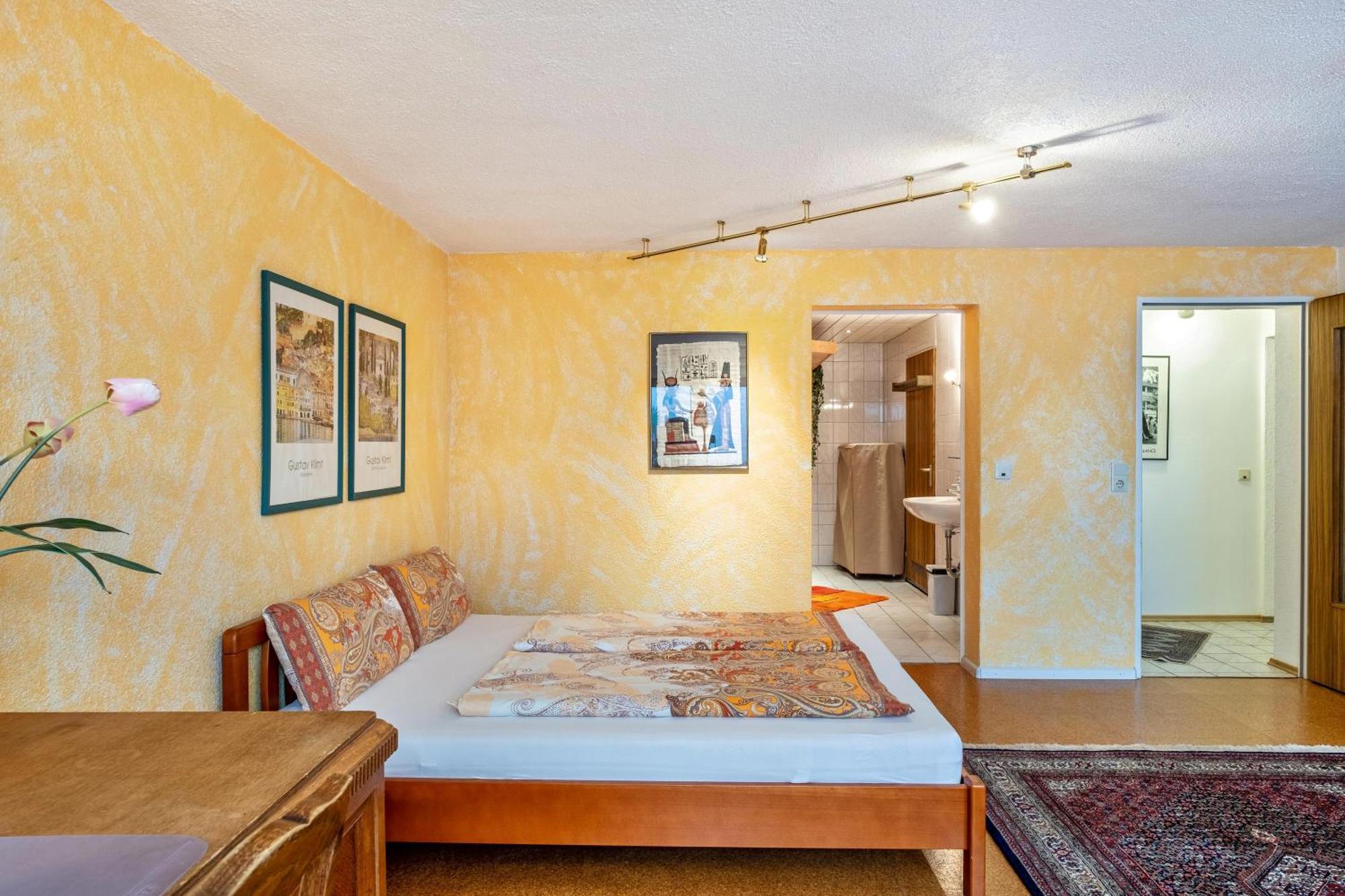 Ferienwohnung Bei Franka Mit Sauna Freiburg im Breisgau Eksteriør billede
