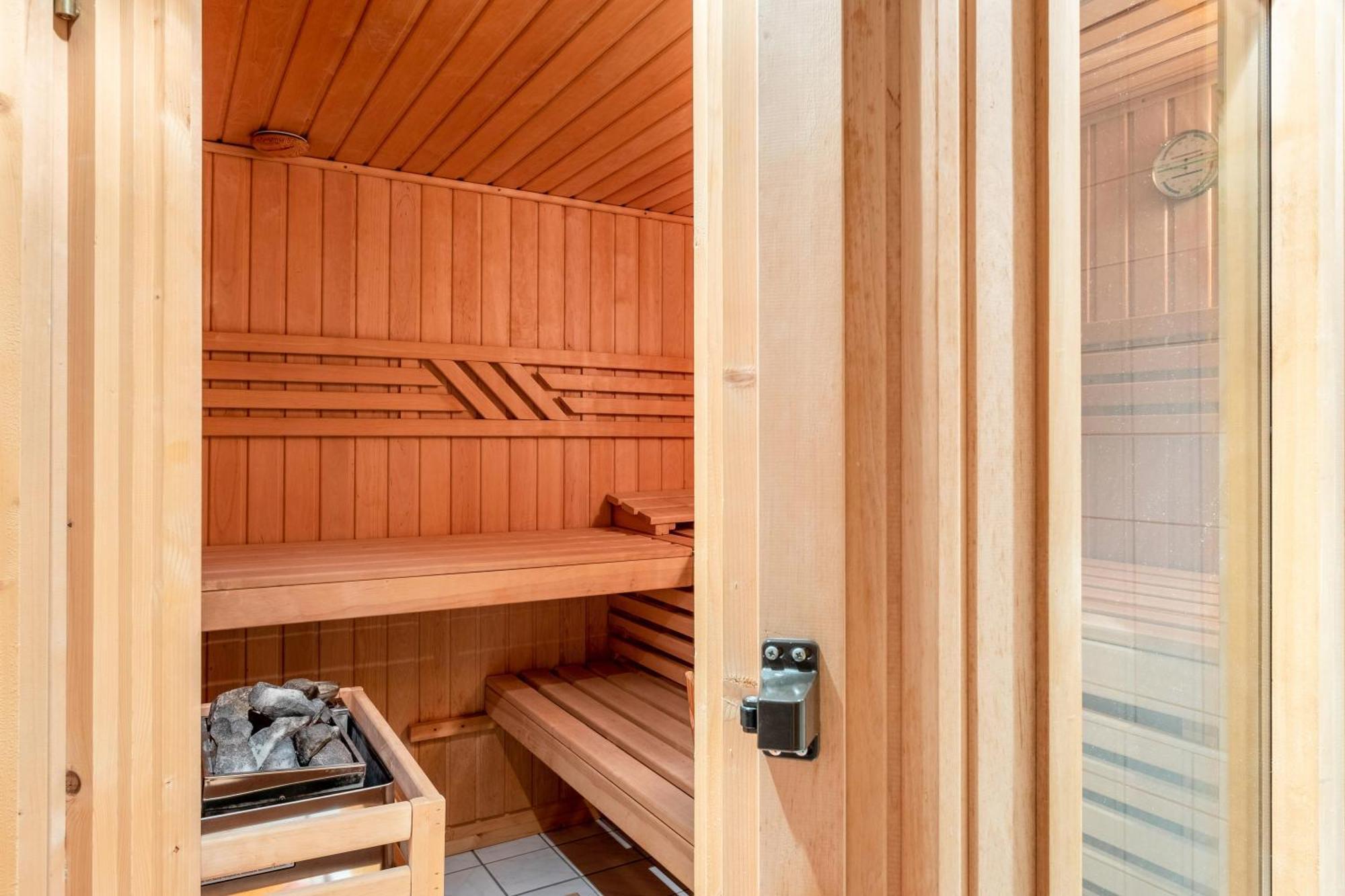 Ferienwohnung Bei Franka Mit Sauna Freiburg im Breisgau Eksteriør billede